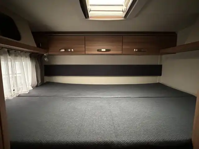 WEINSBERG CARA HOME 700 DG